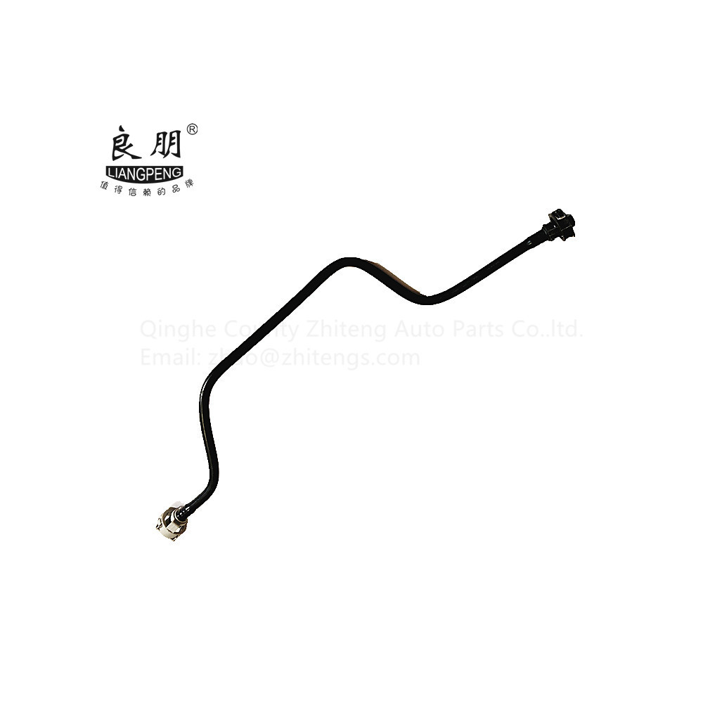 热销汽车配件发动机冷却水管 膨胀箱软管 OE 8R0121081AQ