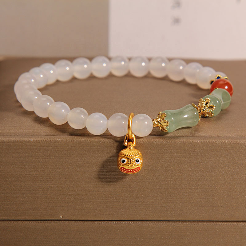 Nuevo estilo chino artístico retro dulce lindo ágata blanca bestia dorada pulsera femenina Festival de gran altura estudiante novias pulsera