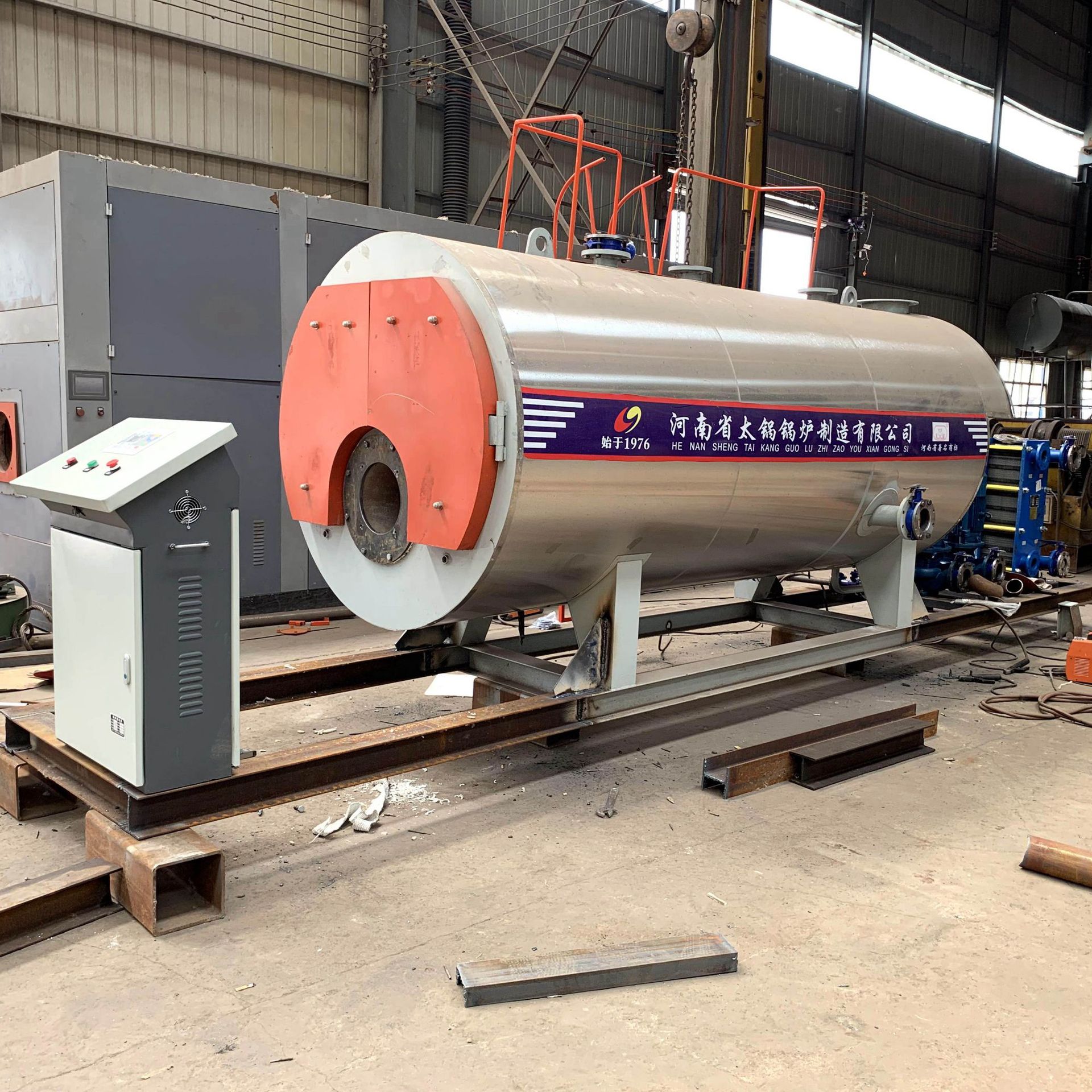 1.05MW天然气常压热水锅炉厂家 1050KW千瓦燃气采暖锅炉多少钱