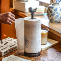 クロスボーダーヨーロッパのレトロな鋳鉄の工芸の小鳥のティッシュの棚は客間の食卓の家庭用ラップの収納棚を並べます。