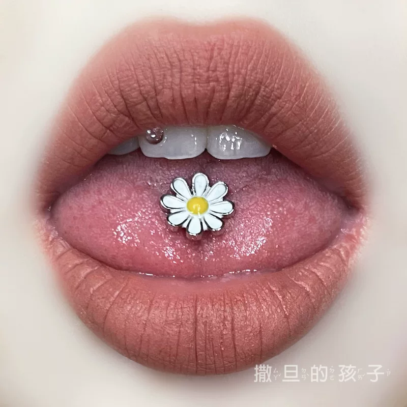 Tongue piercing stainless steel, flowered