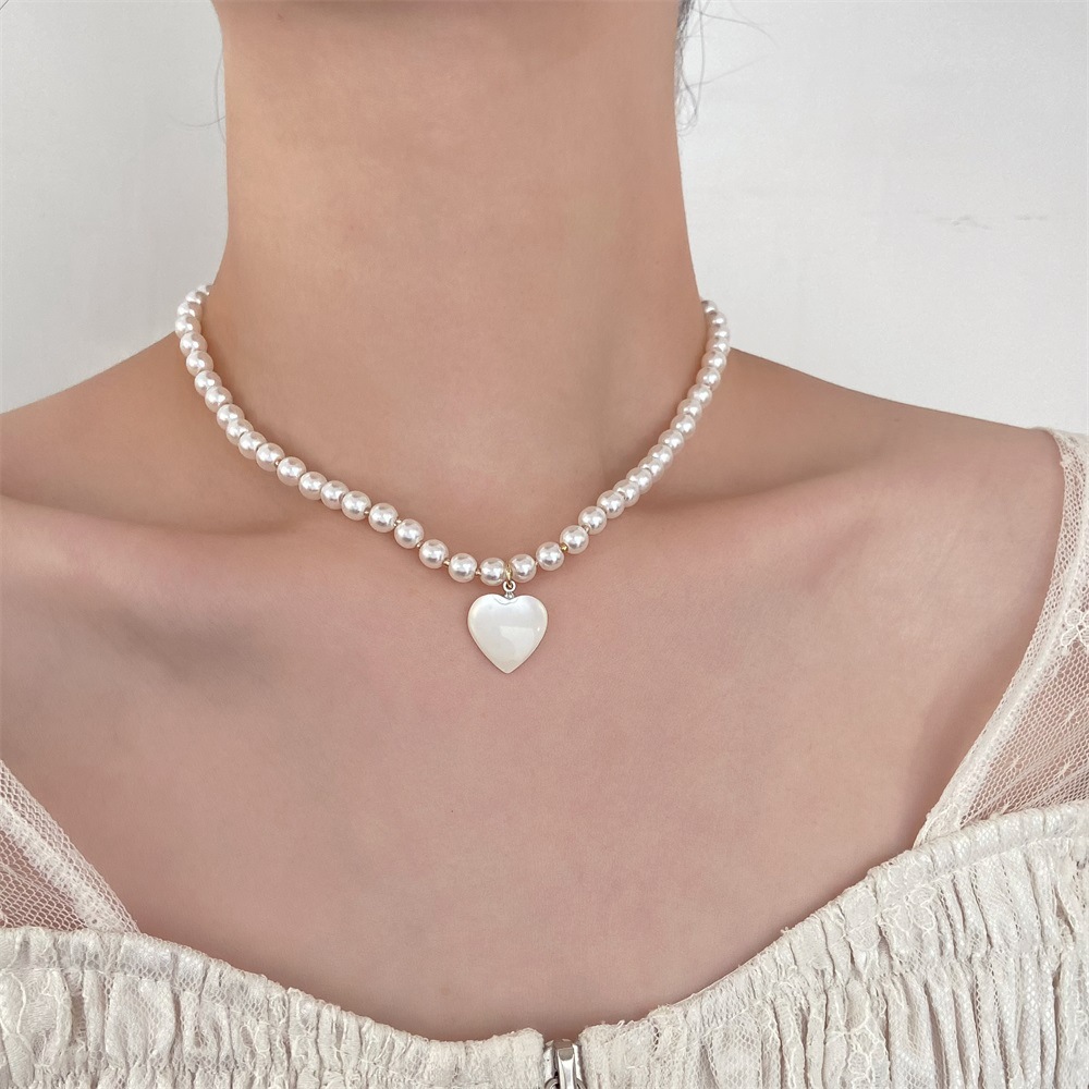 Imitation Pearl Material Heart Shape Pattern Elegant Heart Shape Imitation Pearl Women's Necklace