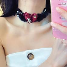 y2k辣妹黑色毛绒爱心小熊项链女时尚可爱小众百搭布艺锁骨链潮