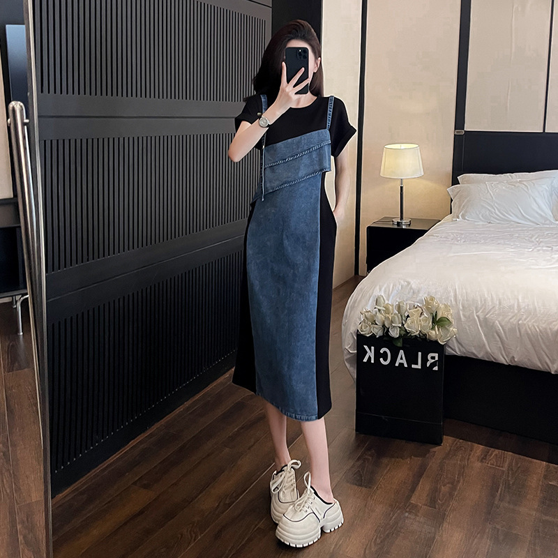 European Goods 2025 Summer Denim Stitching Contrasting Mid-Length Skirt Double-Layer Fake Two-Piece Suspender Elegant Waist Dress for Women European Goods 2025 Summer Denim Stitching Contrasting Mid-Length Skirt Double-Layer Fake Two-Piece Suspender Elegant Waist Dress for Women