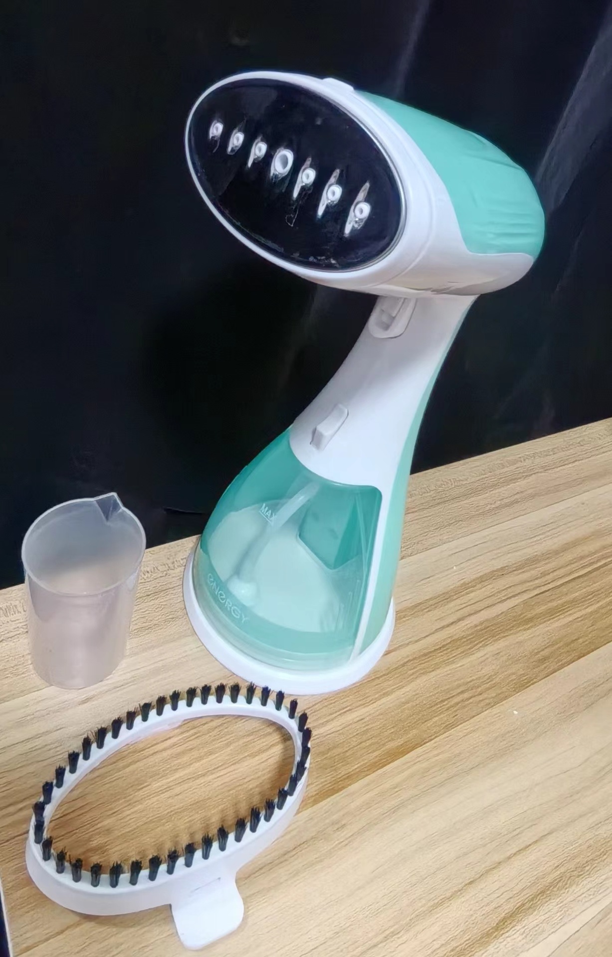 녹색 의류 다림질 기계