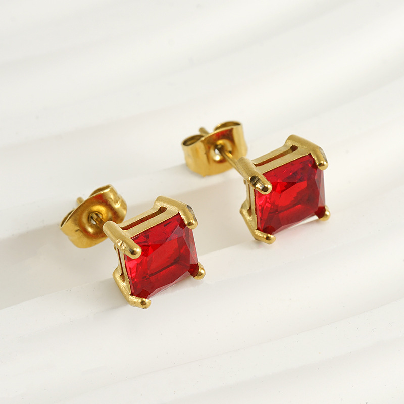 304 Stainless Steel Material Square Pattern Women'S Gender 1 Pair Retro Square Inlaid Zircon 304 Stainless Steel Zircon 18K Gold Plated Stainless Steel Earrings