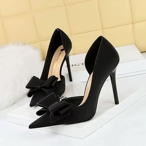 Elegant and Charming Butterfly Bow Pointed-Toe High Heels, Fashionable Low-Top Commuting Shoes that are Comfortable and Not Tiring, Fine Heel Single Shoes, Autumn New Arrival