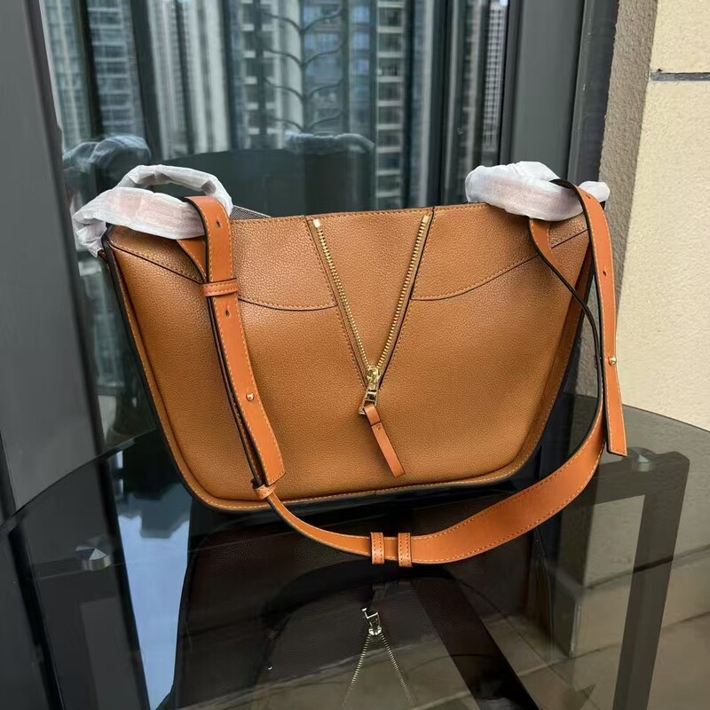 Women's Bag 2025 Autumn and Winter New Style Luojia Fashion Single Shoulder Underarm Bag Casual Bucket Bag Crossbody Bag Texture Trendy Women's Bag