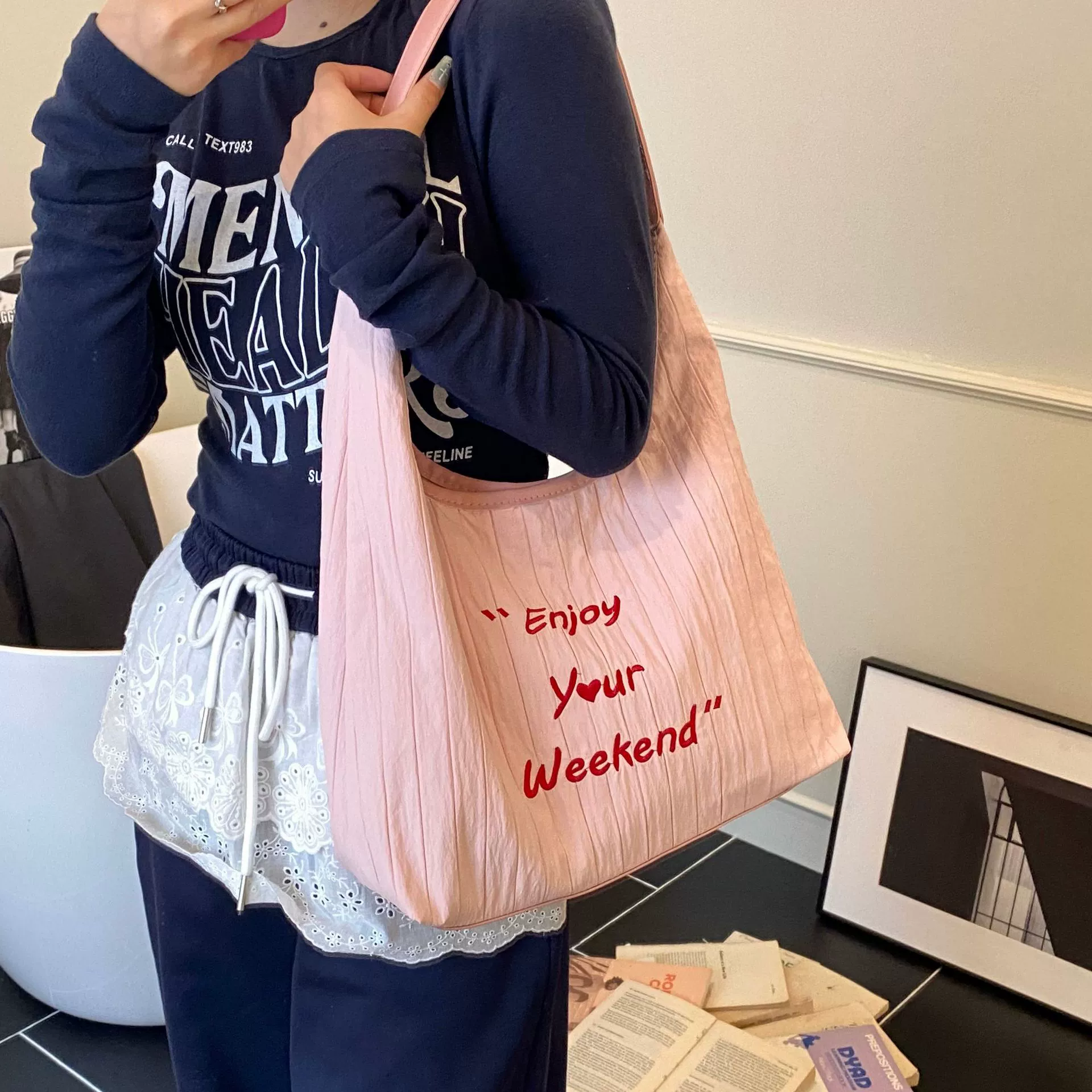 One-shoulder bag
