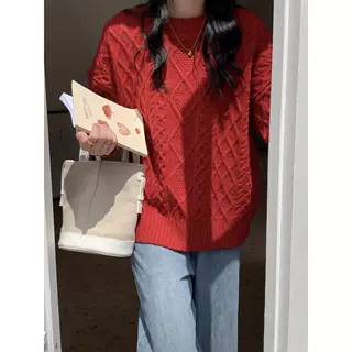 新年红色简约毛衣女秋冬外穿宽松复古麻花圆领慵懒新款套头针织衫