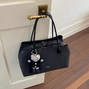 �nϵ�l�y�������ذ���Ů��2026�¿������������ճ�ͨ�چμ���