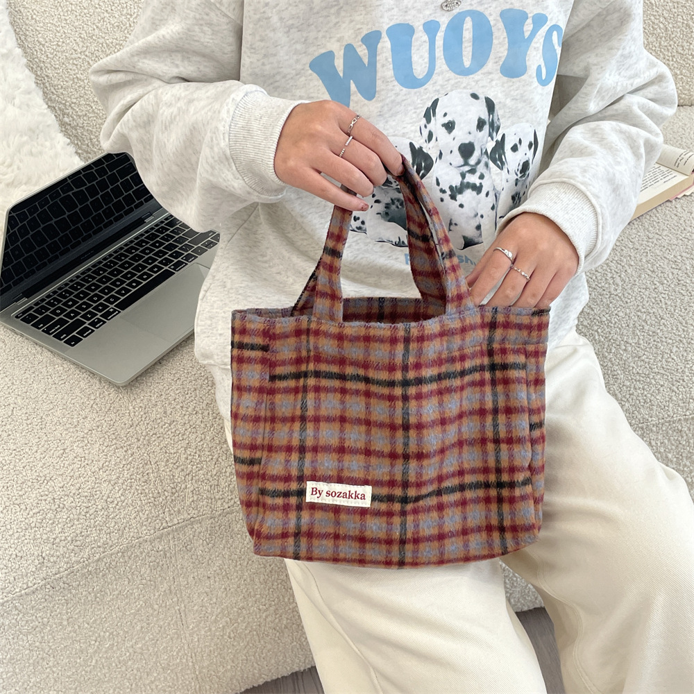 311021 Simple ins retro style woolen multi-color handbag for women, 2023 new checkered autumn and winter women's bag undefined
