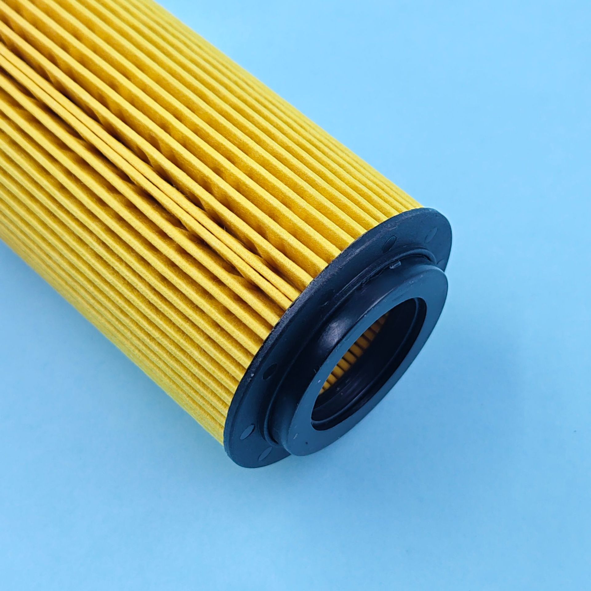 Suitable for Mercedes-Benz Viano Vito Oil Filter Element Grids Machine Filter A6511800109A Grade
