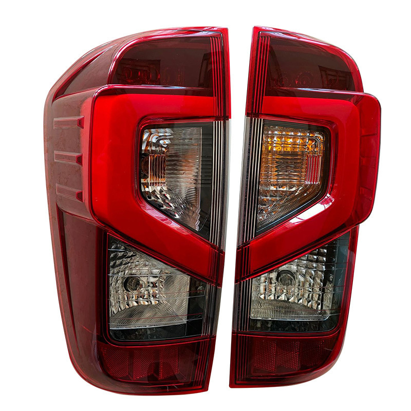 Aplicable al nuevo Nissan 2015 - 2021 Navara NP300 conjunto de luz trasera luz de freno pickup luz trasera