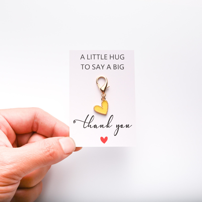跨境热销A LITTLE HUG口袋拥抱英文贺卡彩色爱心钥匙扣礼物挂件|undefined