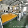 一台基地木工生产贴面机