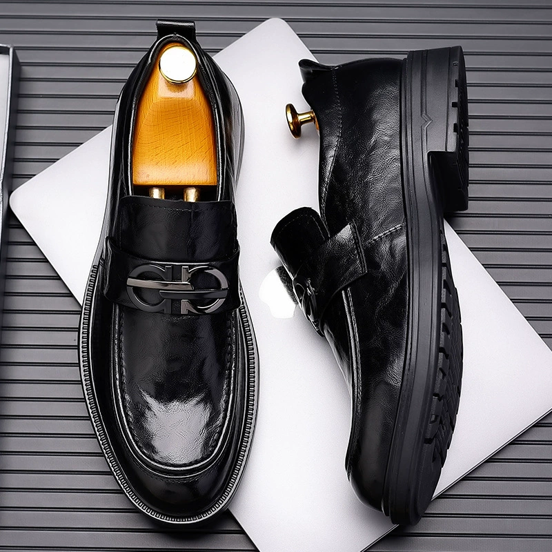 Деловая кожаная обувь мужская живая рука