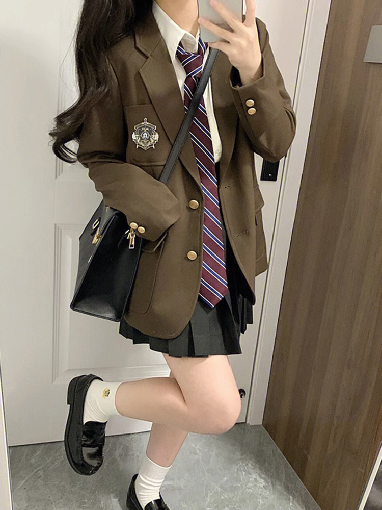 韓国版のスーツの上着の学生の学院の風jkの制服のスーツの小さい背のスーツのフルセットの秋冬の百のスカート