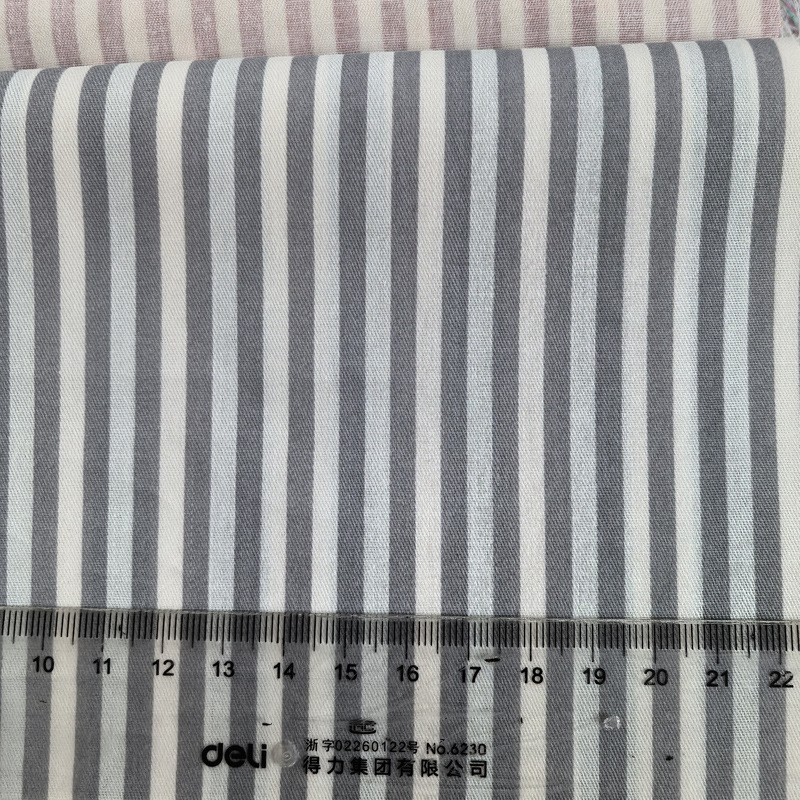 회색 스트라이프 폭 4mm