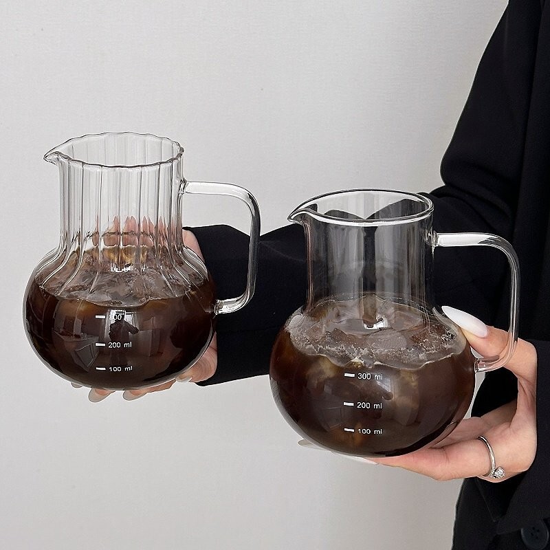 Simple Heat-Resistant High Borosilicate Commercial Glass Pot for Hand-Brewed Coffee, Transparent Glass Pot with Handle for Home Use