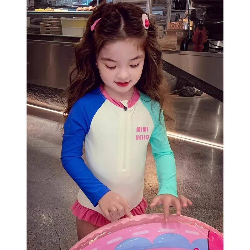 Girls' Swimwear Summer 2025 New Style Girl's Dopamine Swimsuit Holiday Children's Long Sleeve Swimsuit