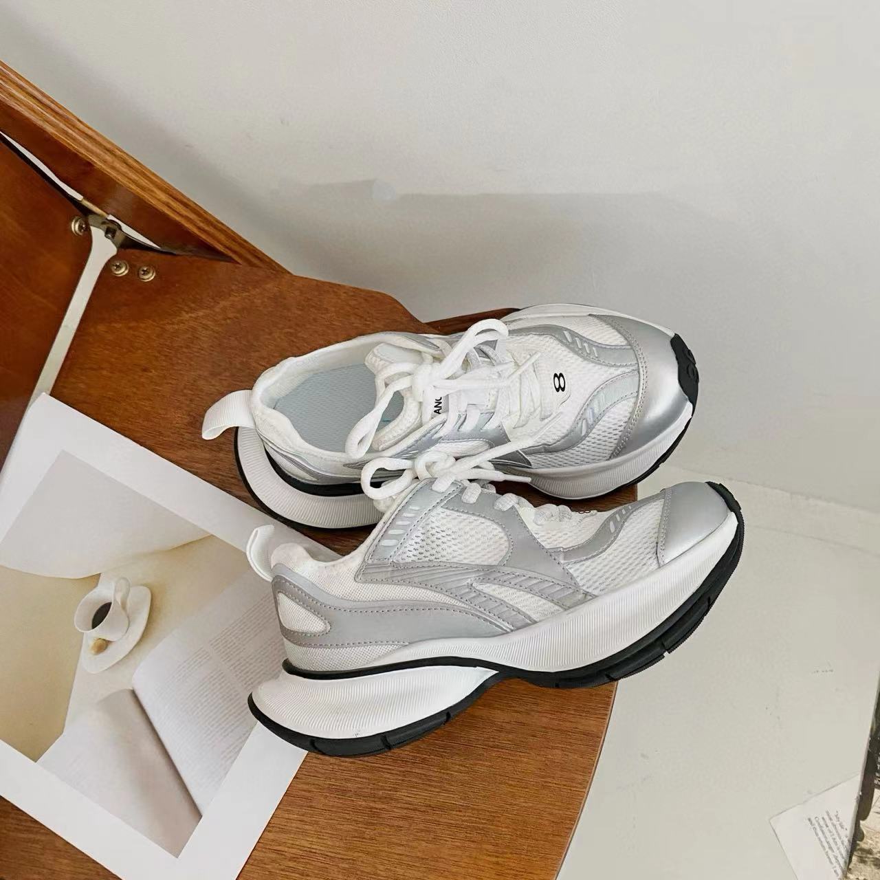 Men's And Women's Paris New Lace-Up Mesh Breathable Dad Shoes 13th Generation Distressed Low Top Casual Sports Shoes With Thick Sole Height Increasing_vogvips.com