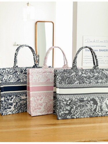 Chinese-style canvas tote bag, fashionable large capacity commuting shopping bag, autumn female 2025 single shoulder handbag