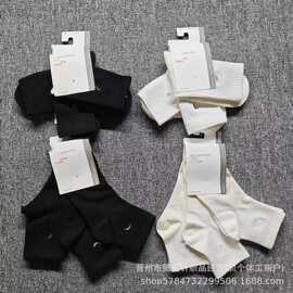 春夏新品露露刺绣款中高筒纯色男女袜子黑白色户外运动跑步棉袜子