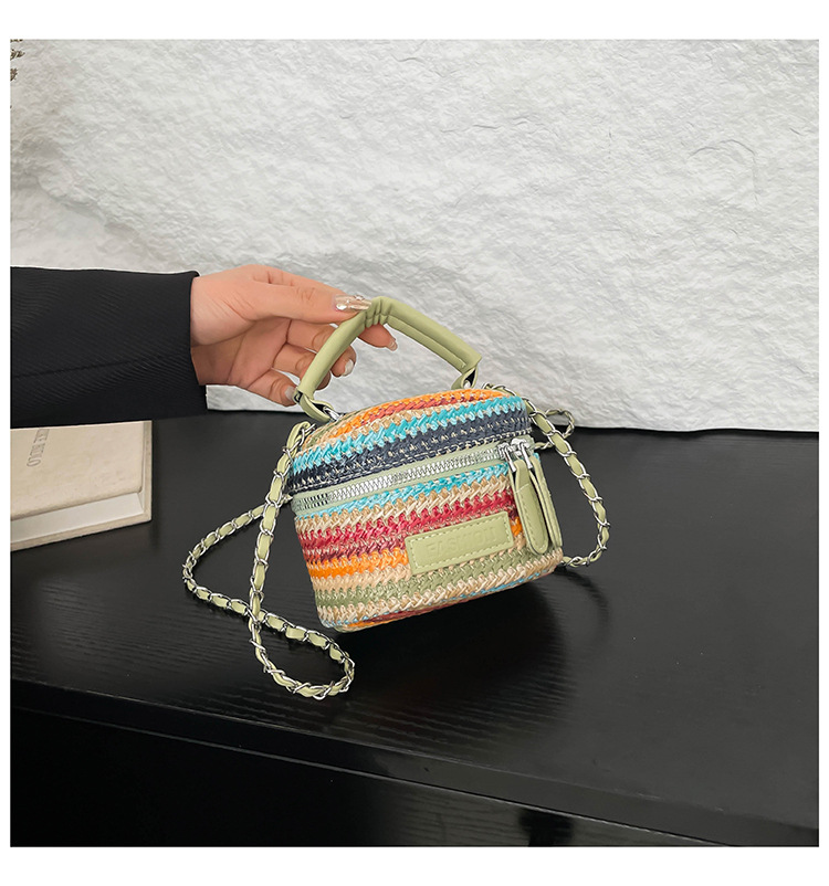 165g Weight Polyester Lining Material Weave Fashion Element Zipper Closure Type Top Handle, Chain Strap Type Crossbody Bag Bags Type Casual, Daily, Shopping Occasion Straw Material Multicolor Pattern Spring&Summer Season Women's Gender Vintage Style Style Cylindrical Shape Women's Straw Multicolor Vintage Style Weave Cylindrical Zipper Crossbody Bag 无