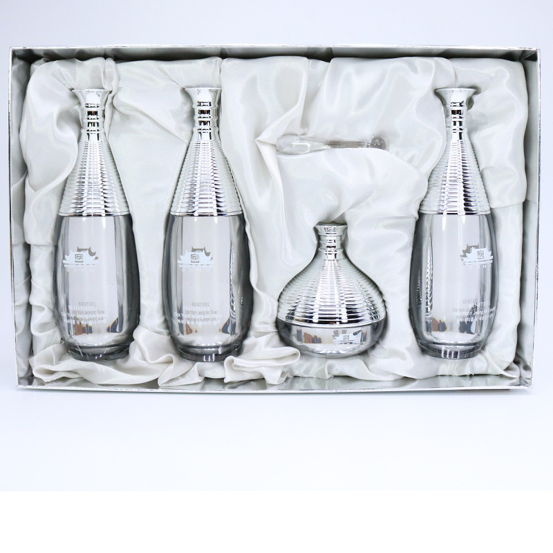 실버 옥 장식 아름다운 얼굴 밝게 선물 상자