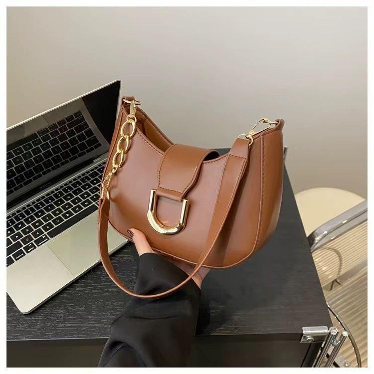 Shoulder bag, one‑shoulder underarm bag, gold hardware, lightweight 0.241 kg