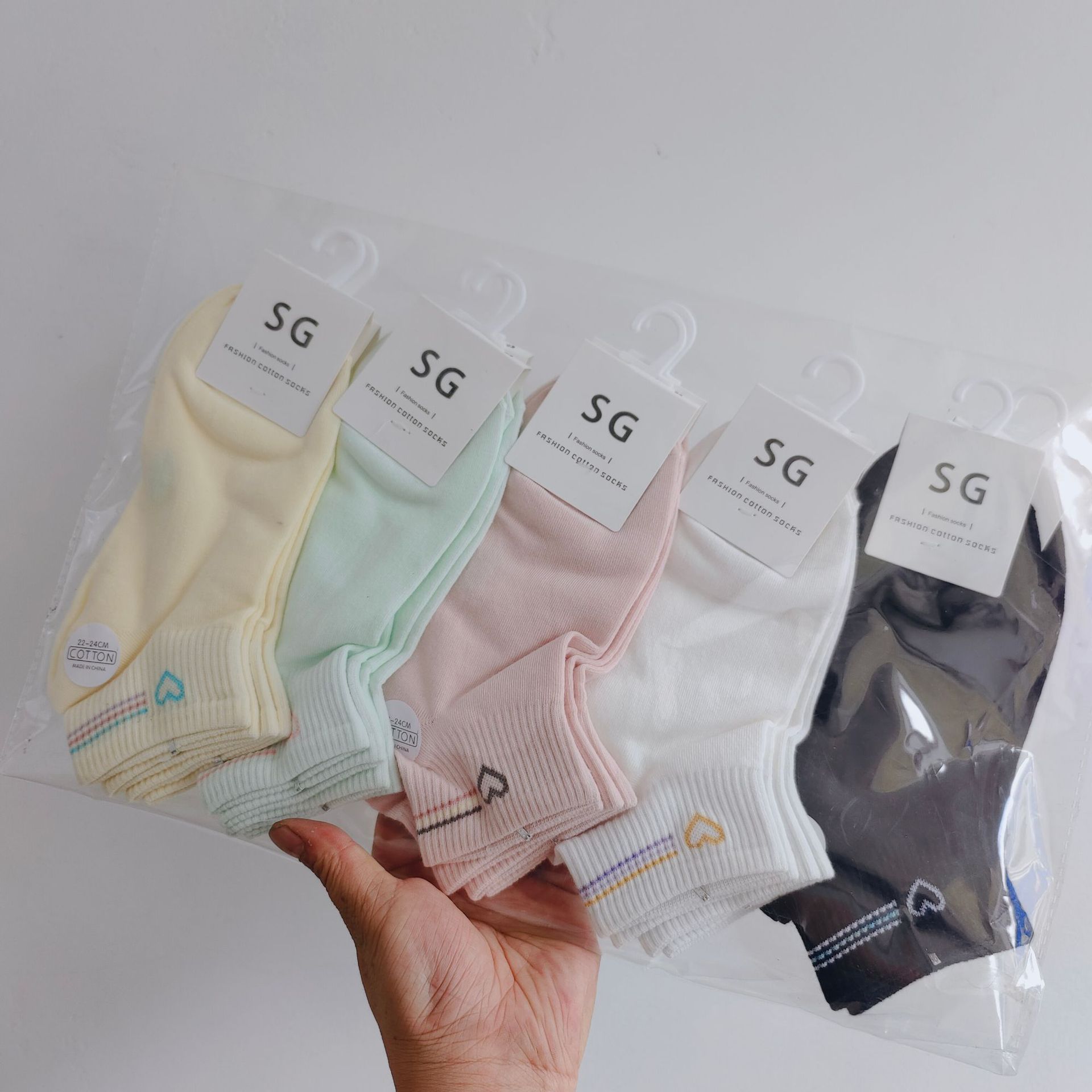 Aimida primavera y verano de las mujeres de algodón fino corto deportes barco Calcetines de moda fresco cómodo sudor-absorbente transpirable rayas finas