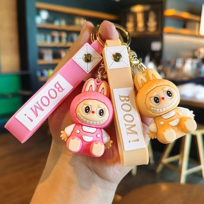 クロスボーダー Labubu かわいいシリーズ キーホルダー Labubu 座り姿勢車のバックパック装飾品露店小さなギフト卸売|undefined