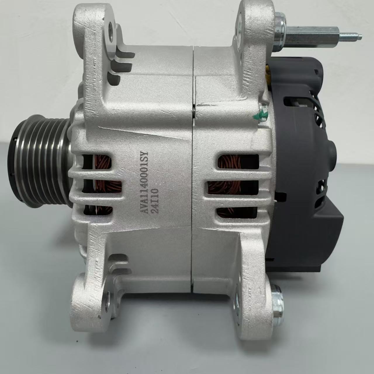 Factory Direct Sales Car Alternator Suitable for Volkswagen 0124525091 0124525092 0124525525