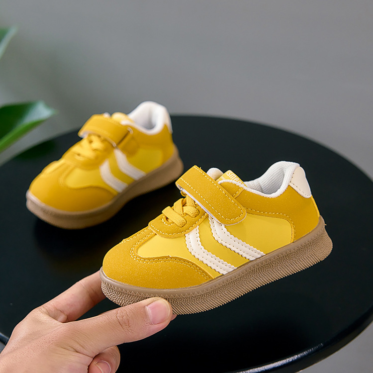 Zapatos de calcetín tejidos para niños, primavera 2025, nuevos tenis transpirables para niños de 1 a 5 años, zapatos de calcetín sin cordones para niños