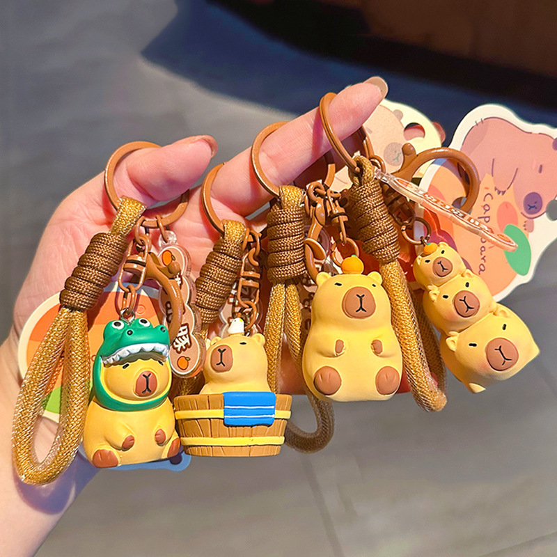 Internet Red Kapibala Keychain Cute Cute Little Capybara Bag Hanging Ornaments Women's Fashion Car Key Chain Pendant