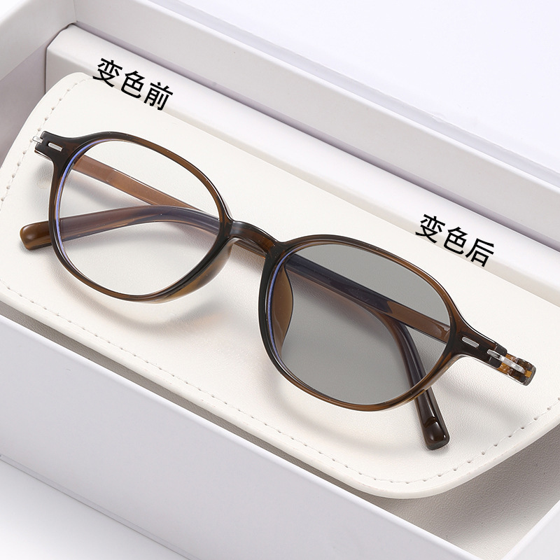 Sensor de luz color nerd marco de viento gafas de miopía de tortuga marco pequeño anti-luz azul gafas de luz plana simple moda gafas miopía