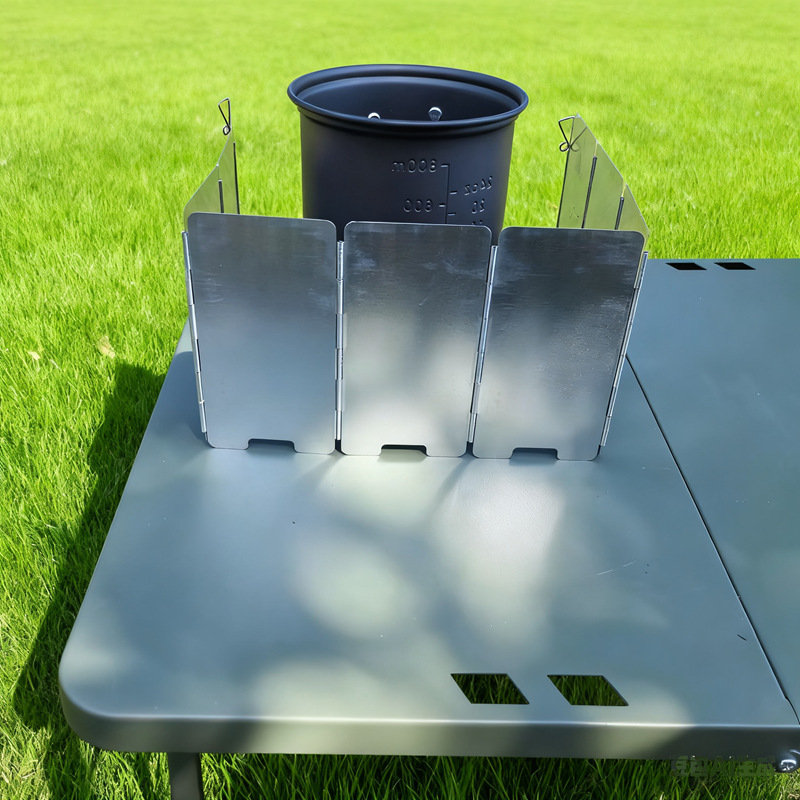 Portable Folding Outdoor Stove Portable Wind Shield Camping Cassette Stove Wind Shield 8/10/12 Pieces Outdoor Wind Shield
