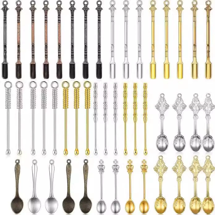 Золото, серебро, медь, железо, многоцветный с кольцом Металлическая маленькая дымовая Лопата Земля Haojin Snuff Bottle Дымовая ложка Ложка для медицины Дымовая кремовая ложка