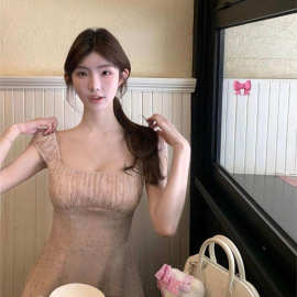 美伦美 2026新款粉色碎花连衣裙女夏收腰显瘦韩系度假风A字短裙