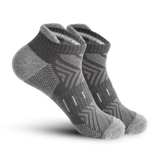 Sports Socks Men's Breathable Sweat-Absorbing Mesh Short Socks Ear Protection and Basketball Socks Cotton Professional Marathon Running Socks