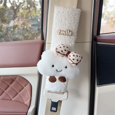 Seat belt shoulder pad | Seat Belt Protective Covers - white-plush-shoulder-pad-cloud-white-with-beige-bow