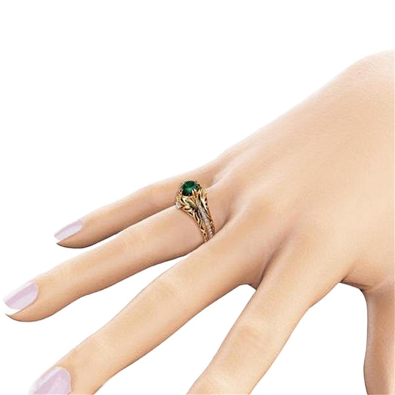 Sanjie desea la venta caliente Nueva Esmeralda Chapado en 14K anillo de oro de lujo europeo y americano anillo de compromiso de diamantes artificiales