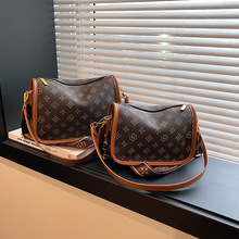 �μ�Ů��2024�¿�W�t����ٴ�С����������ͨ�����r��б��Ů��