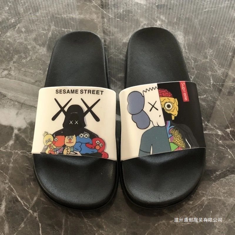 Sesame Street Men's and Women's Summer Trendy Slippers Cartoon Couple Slippers for Home Non-Slip Outdoor Wear Student Dormitory Slippers Sesame Street Men's and Women's Summer Trendy Slippers Cartoon Couple Slippers for Home Non-Slip Outdoor Wear Student Dormitory Slippers