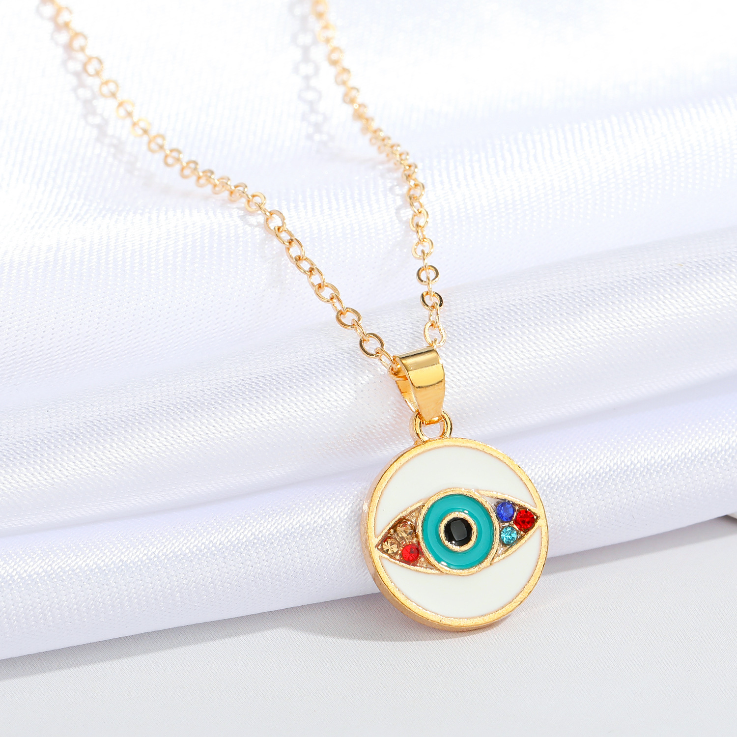 retro round eye diamond pendant alloy clavicle chain wholesale Nihaojewelry