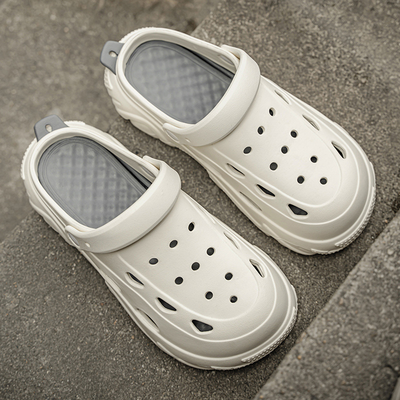 Verano transfronterizo nueva tendencia nueva pareja estilo suela gruesa hogar dos zapatos con agujeros zapatos de jardín casuales antideslizantes