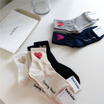 韩国进口vivid color女士春秋冬时尚爱心士中筒棉袜子V-W-08