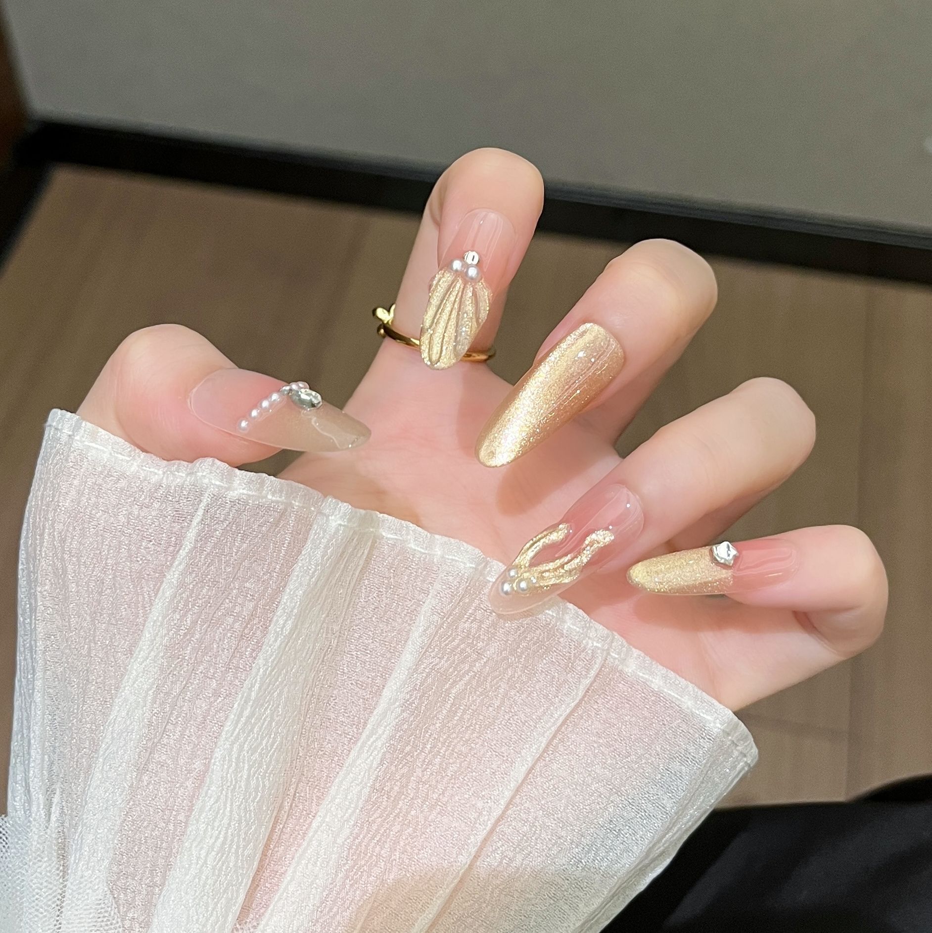 Yarn de estrella suave puro ojo de gato hecho a mano para usar uñas de alto nivel, parches de uñas falsas blanqueadoras, productos terminados de manicure.