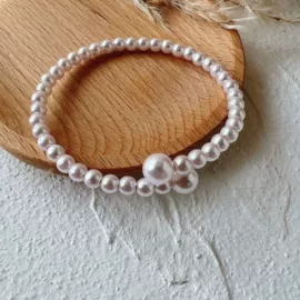 胸针;发夹;手链